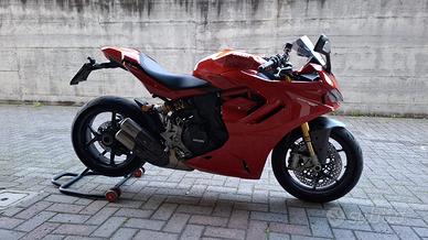 Ducati supersport 950s