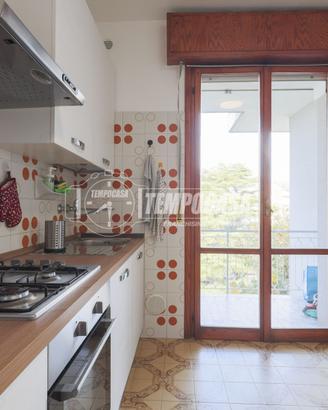 APPARTAMENTO CON GARAGE A POCHI PASSI DAL MARE