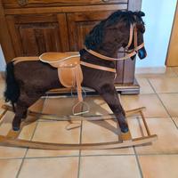 Cavallo a dondolo vintage