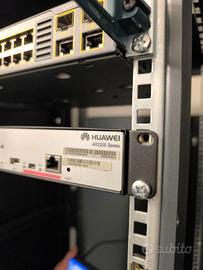 Router Cisco e Huawei professionali