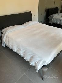 Letto matrimoniale. Misuraemme.