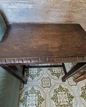 Tavolino in legno intarsiato 