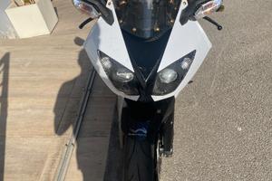 Kawasaki ZX10r
