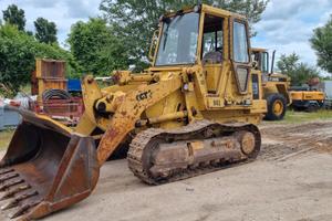 Pala cingolata Caterpillar 943 - 11 ton