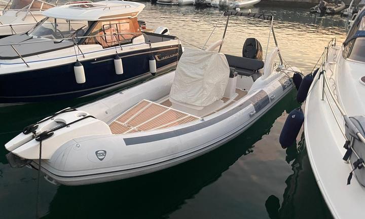 Splendido gommone SACS 7,80