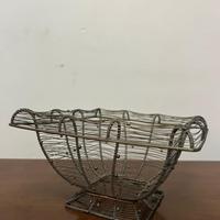 Cestino centrotavola in filo metallico - quadrato