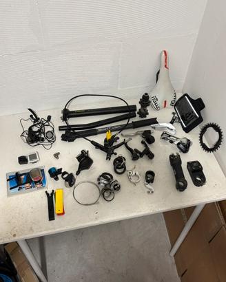 LOTTO ACCESSORI / RICAMBI PER  BICI MTB