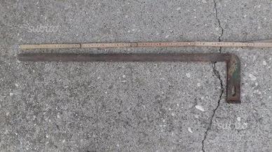 Chiavistello catenaccio antico