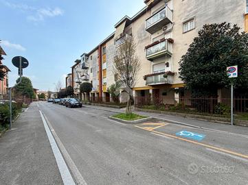 3 LOCALI A CALUSCO D'ADDA