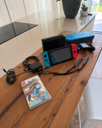 NINTENDO Switch + Pokemon Spada