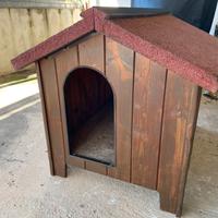 Cuccia per cani in legno massello