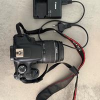 Fotocamera Canon EOS 1300D + zaino