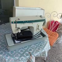 Macchina da cucire portatile