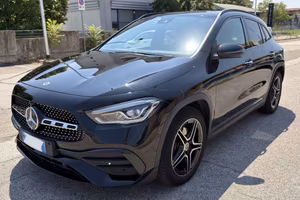 MERCEDES-BENZ GLA 200 d Automatic 4Matic Premium