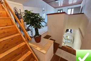 Indipendente Su Tre Livelli Ristrutturata Galatro