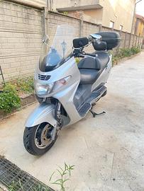 SUZUKI BURGMAN 400 anno 2001
