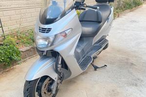 SUZUKI BURGMAN 400 anno 2001