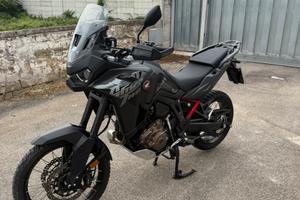 Honda africa twin 1100 ES manuale+quickshifter
