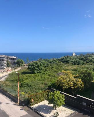 Stupendo villino sul mare della Baia di Capomulini