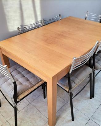 Tavolo Ikea Bjursta con 6 sedie Scavolini