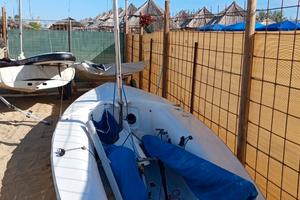 Barca a vela deriva 470