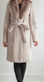 Cappottino con pellicciotto sintetico 