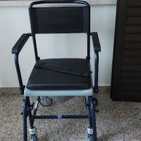 SEDIA COMODA  CON WC INCORPORATO E PER DOCCIA