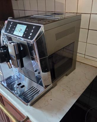 macchina del caffè/latte  super automatica 