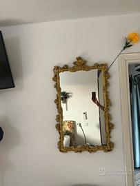 Spechio decorativo stile barocco dorato