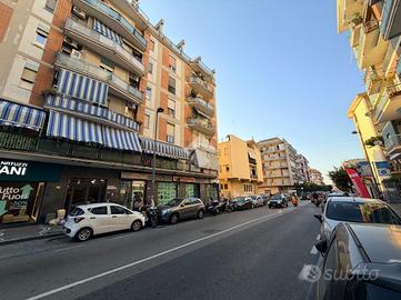 4 LOCALI A CASTELLAMMARE DI STABIA