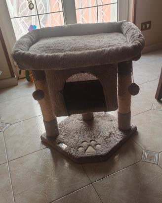Torre tiragraffi per gatti 