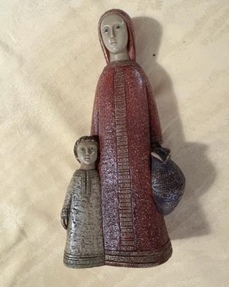 Statuetta donna con bambino