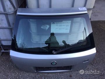 Portellone Skoda Fabia 2003 berlina grigio chiaro