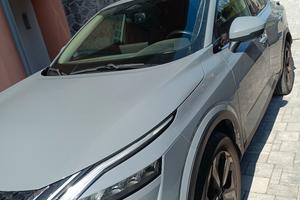Nissan Qashqai 1.3 N-Connecta 