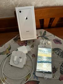 I phone 8 silver 64 gb