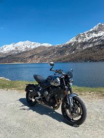 Triumph trident 660