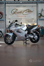 Honda VFR800 2003 uni proprietario