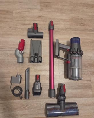 Dyson V10 