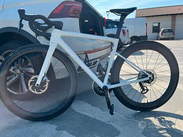 Specialized S-Works Tarmac SL8 - SRAM Red eTap AXS