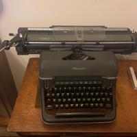 Macchina da scrivere Olympia modello Super De Luxe