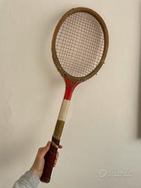 Racchetta da tennis vintage in legno