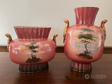 Coppia di vasi di porcellana Sicas