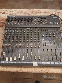 Mixer Yamaha MX 12/4