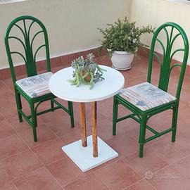Tavolo realizzato artigianalmente