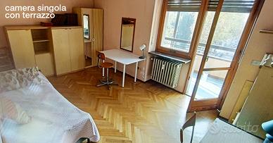 CAMERA con TERRAZZO / room with a view