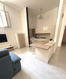 3 LOCALI A AVERSA