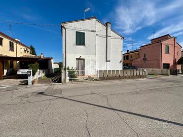 4 LOCALI A FUSIGNANO