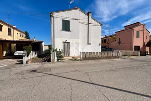4 LOCALI A FUSIGNANO