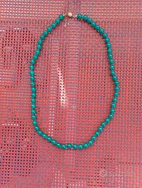 Collana di pietre verdi