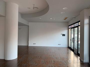 Locale in Via Guazzatore, 152 Osimo